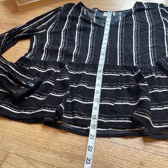 Peplum Top - Picture 6 of 10